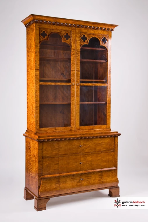 Biedermeier Bookcase, Chest of Drawers with Display Case Top, c. 1840 - Northern Germany
Birch
Biedermeier around 1840-1850