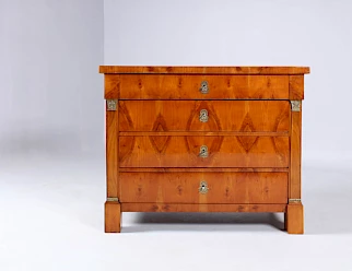 Biedermeier cherry wood chest of drawers