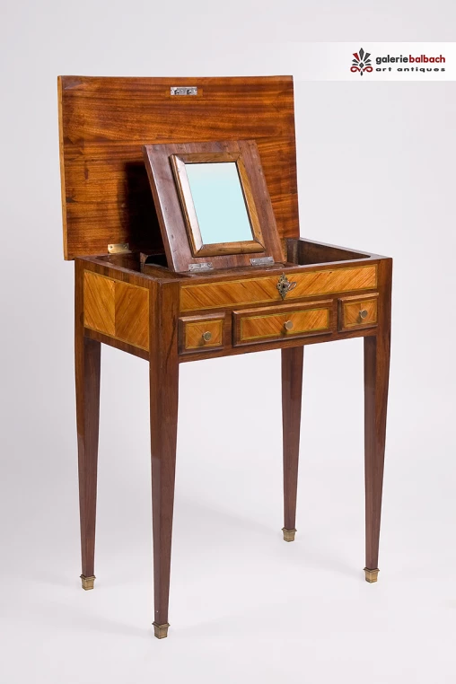 Antique French dressing table, so. Poudreuse - France
Rosewood, rosewood a.o.
Louis XVI style around 1880