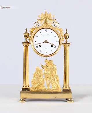<p>Friburgo<br />
bronzo dorato, smalto<br />
Il Direttorio intorno al 1800-1810</p>