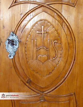 Antike Möbel aus Kiefer