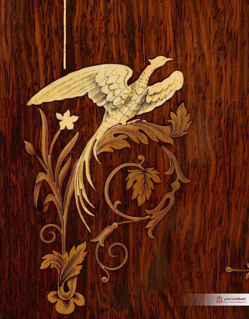 Elfenbein und seine Verwendung bei antiken Möbeln