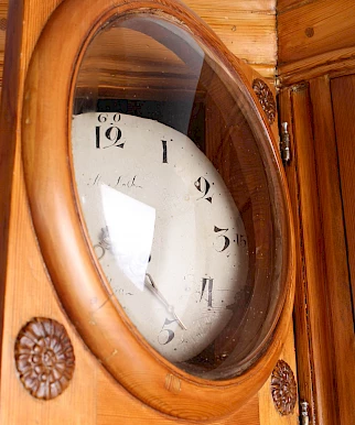 Mora clock
