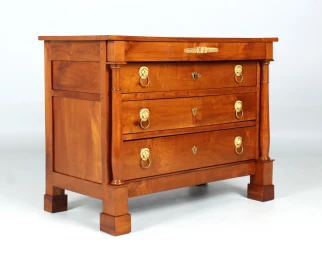 Antique chest of drawers with columns
