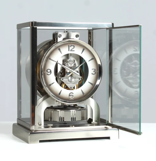 Orologio Atmos d'argento di Jaeger LeCoultre, fabbricazione 1973 - Svizzera
Ottone nichelato
Anno di fabbricazione 1973