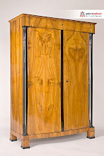 Biedermeier Kleiderschrank