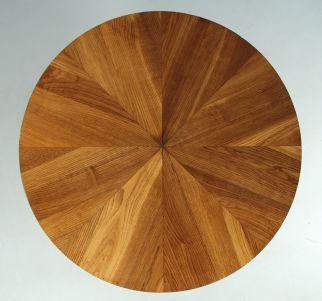 Oak dining table round