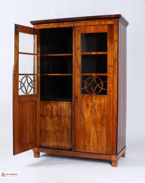 Antique Biedermeier Display Cabinet circa 1830, Bookcase with Drawers - Southern Germany
Walnut
Biedermeier around 1820-1830