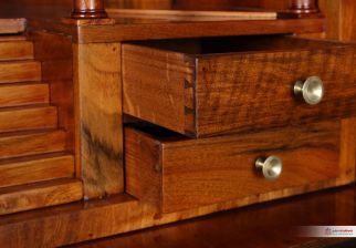 Schwalbenschwanz Zinkung