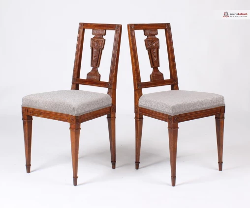 Originale Louis XVI Stühle, antik aus der Zeit um 1790, Nussbaum - Sachsen
Nussbaum
Louis XVI um 1790