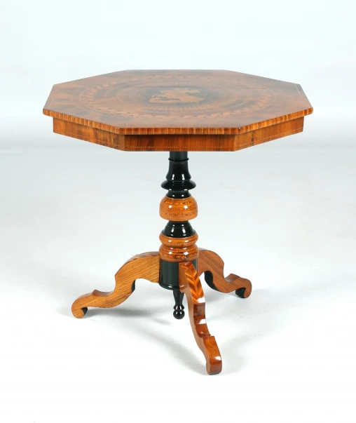 Antique side table, around 1880, St George, walnut, maple etc. - Italy
Walnut and others
Historicism around 1880