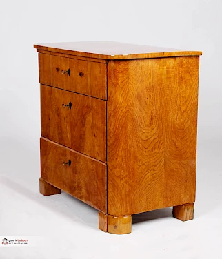 kleine antike Kommode