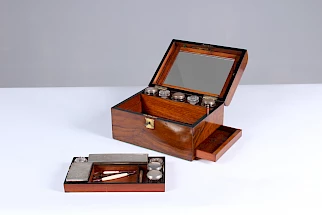 Coffret antique