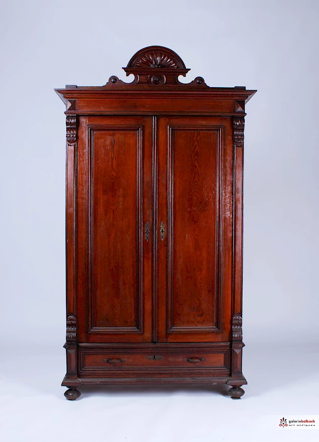 Restoration of a Wilhelminian style cabinet