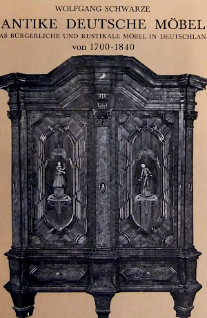 Opera di riferimento completa per i mobili barocchi e classicisti con circa 700 illustrazioni (in bianco e nero).