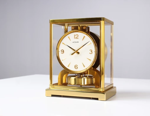 Montre Jaeger LeCoultre Atmos originale, calibre 526, année 1960 - Suisse
Laiton doré
Année de fabrication 1960