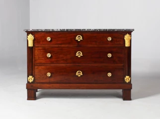 Commode antique en acajou