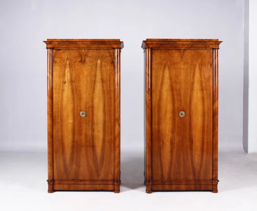 Pair of antique cupboards from the Biedermeier period around 1830, wal - Austria/Bohemia
Walnut
Biedermeier around 1830