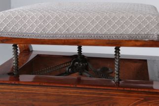 Duo de bancs pour piano