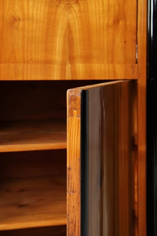Segretaria Biedermeier