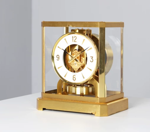 Jaeger LeCoultre - Atmos Uhr aus 1967, klassisches Modell, gold, weiß - Schweiz
Messing vergoldet
Baujahr 1967