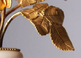 Bronze doré et ciselé