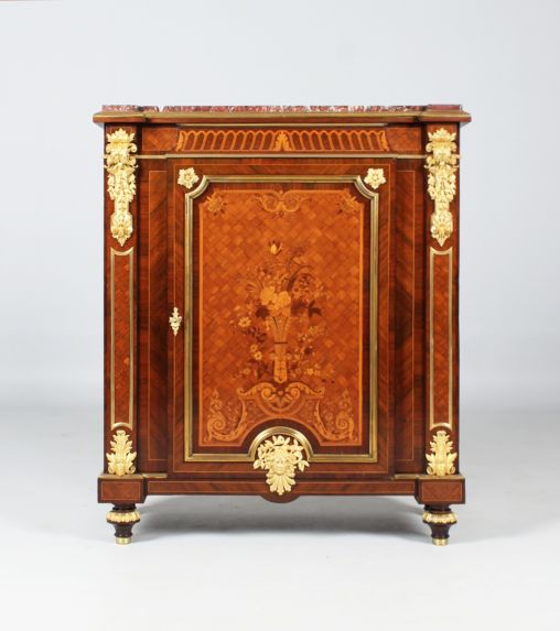 Antiker Schrank im Louis XVI Stil, Paris um 1880, Bronze, Marketerie - Paris
Rosenholz, Bronze, Marmor
Louis XVI Stil um 1880
