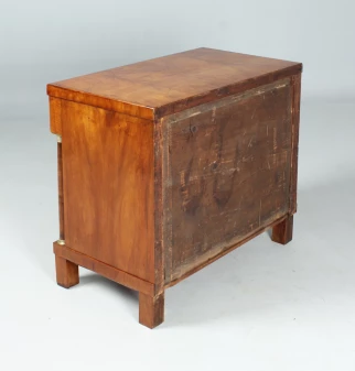 Petite commode Biedermeier
