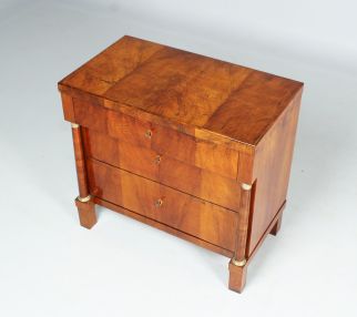 Petite commode Biedermeier