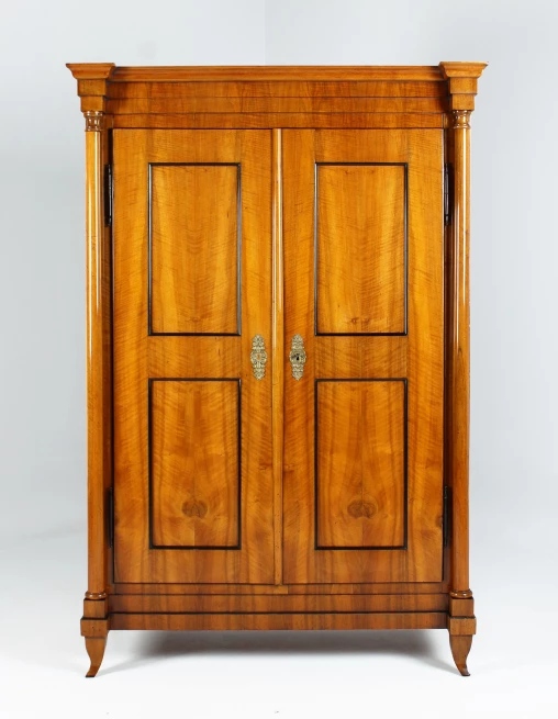 Large antique wardrobe, hall cupboard, walnut, Biedermeier 1830 - Bavaria
framed walnut
around 1820