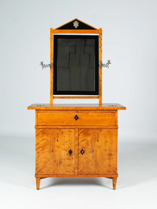 Ancienne commode de maquillage avec miroir, le bouleau, Biedermeier vers 1820 - Allemagne du Nord
Bouleau
Biedermeier vers 1820