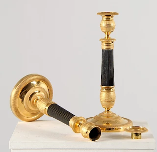 <p>France<br />
Gilt bronze<br />
around 1820</p>