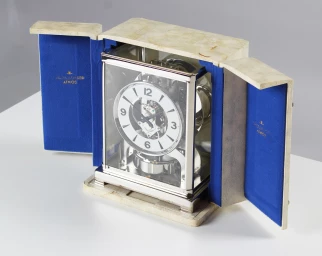 Orologio Atmos in confezione completa con scatola e documenti, anno di fabbricazione 1965