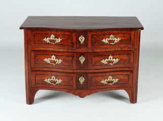 Commode française Louis XV, 1740