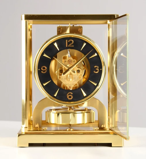 Atmos Uhr, Jaeger LeCoultre, schwarzes Zifferblatt, Baujahr 1965 - Schweiz
Messing
Baujahr 1965