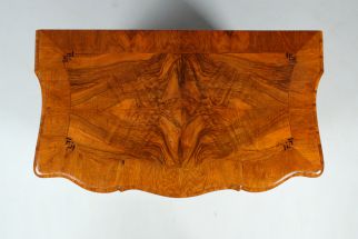 Baroque chest of drawers walnut