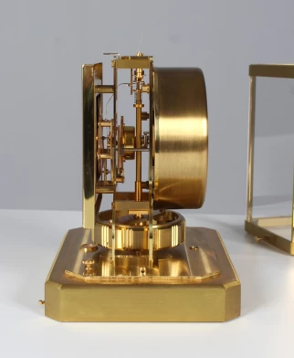 Montre Atmos cadran carré année 1962