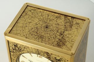 Jaeger LeCoultre Atmos Uhr vergoldete Weltkarte