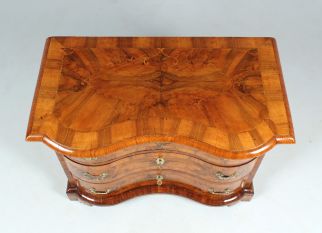 Commode baroque Braunschweig Galerie Balbach Antiquités