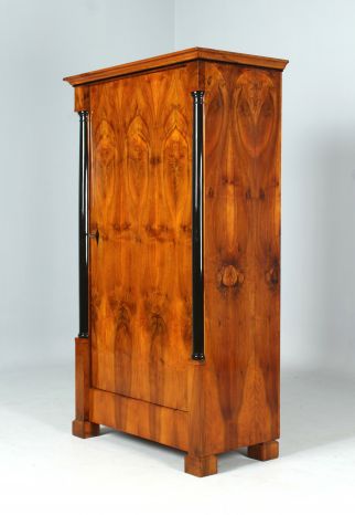 Petite armoire Biedermeier