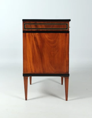 Petite commode antique Biedermeier
