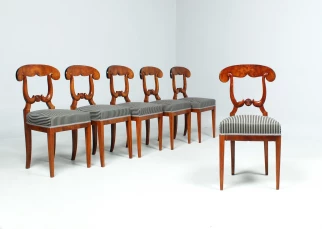 Six chaises à aubes Biedermeier en noyer vers 1830