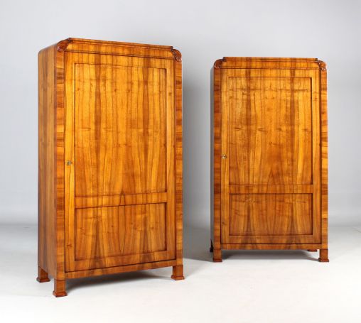 Paire d'armoires Biedermeier, noyer, Bohême, Prague vers 1830 - Prague
Noyer
Biedermeier vers 1830