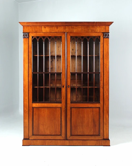 Große antike Vitrine, Biedermeier Bücherschrank, Kirschbaum, um 1830 - Süddeutschland
Obstholz
Biedermeier um 1830