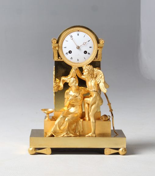Orologio da camino antico, Pendule, Cupido e Venere, Psiche, 1820 ca. - Parigi
bronzo dorato a fuoco
intorno al 1820