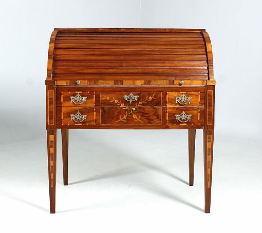 Antiker Sekretär, Zylinderbureau, Nussbaum, Deutsch um 1800 - Westdeutschland
Nussbaum u.a.
Louis XVI um 1800