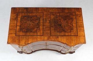 Kommode patina barock