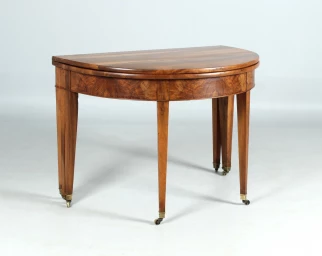 Demi Lune Console