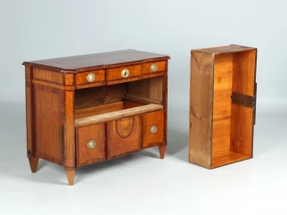 Antiquitäten Möbel