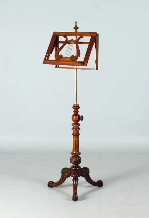 Antique music stand, walnut, mid 19th century - France
Walnut
late 19th century